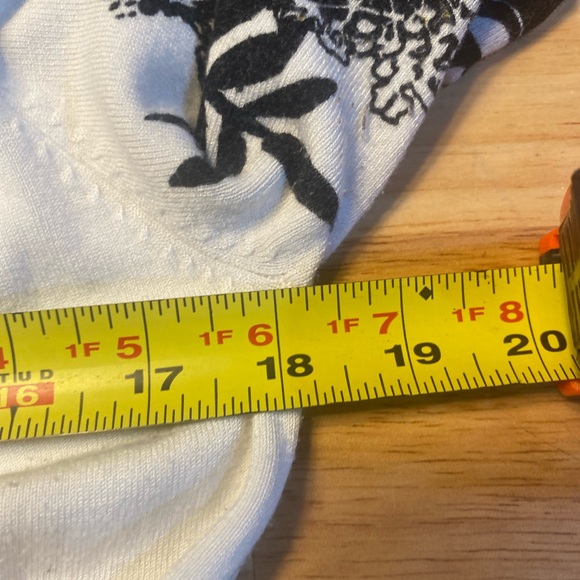 Cache Cream Knit Top - Picture 8 of 8